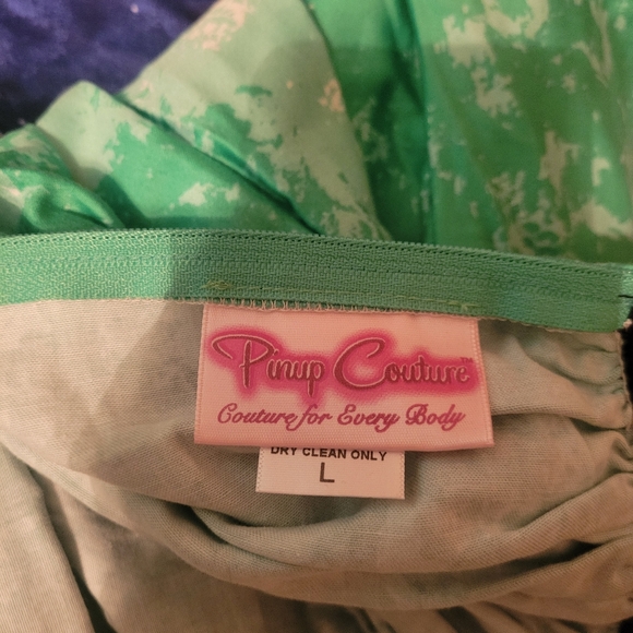 Pinup Couture Jenny Skirt in Dancing Matador Print - Picture 2 of 2